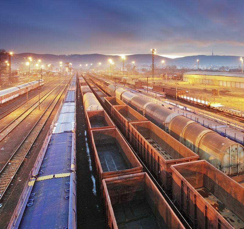 <span>افزایش حجم حمل و نقل کالا از طریق ترمینال راه آهن آستارا</span>
