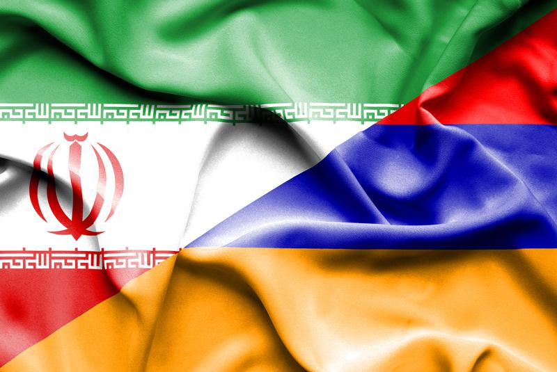 <span>شرکت ترانزیتی مشترک بین ایران و ارمنستان به رشد مناسبات تجاری منجر می‌ شود</span>
