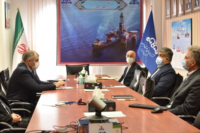 <span>ایران و ترکمنستان راهکارهای گسترش همکاری‌های نفتی را بررسی کردند</span>
