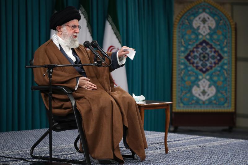 <span>Аятолла Хаменеи: страна должна развиваться без оглядки на венский процесс</span>

