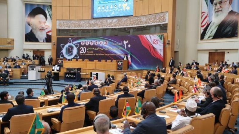 <span>Президент Эбрахим Раиси: на ядерных переговорах мы не отступим ни на шаг</span>
