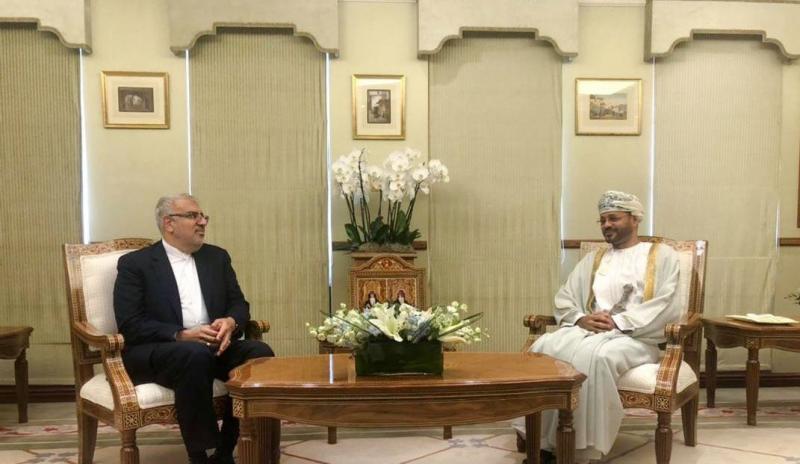 <span>Иран и Оман договорились о развитии совместного месторождения Хенгам</span>
