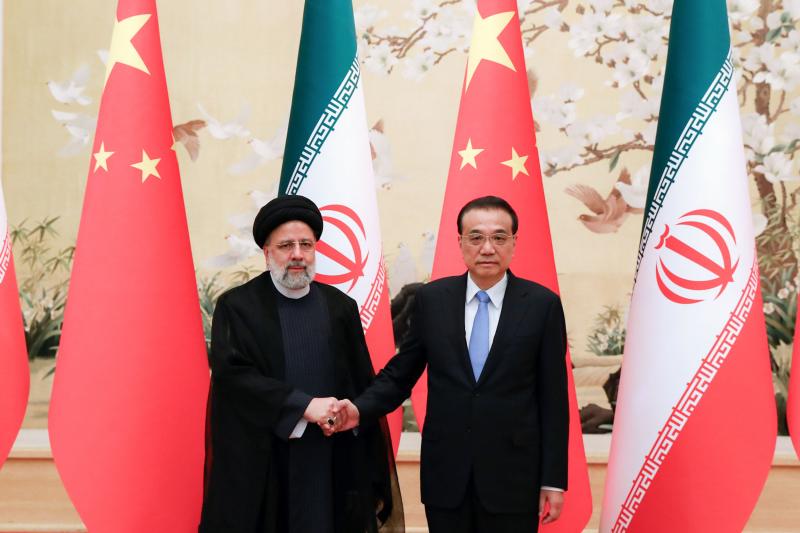 <span>Раиси: соглашение о стратегическом партнерстве, показатель желания Ирана и Китая развивать отношения</span>
