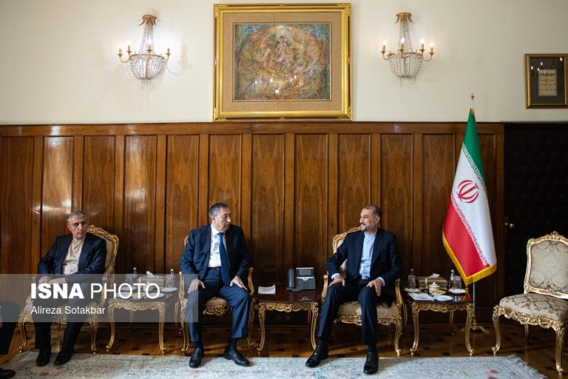 <span>Встреча главы МИД Ирана и представителя президента Азербайджана по особым поручениям</span>
