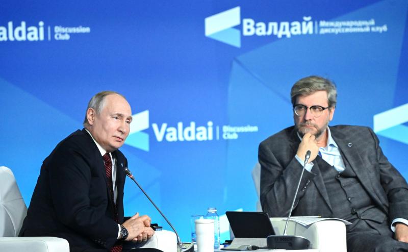 <span>Путин отметил роль России, Ирана и Турции в разрешении сирийского кризиса</span>
