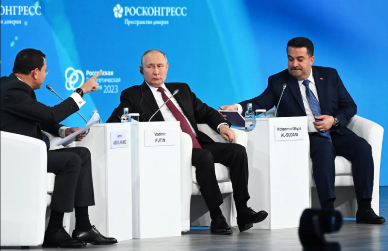 <span>پوتین: بررسی امکان عرضه گاز روسیه به ایران</span>
