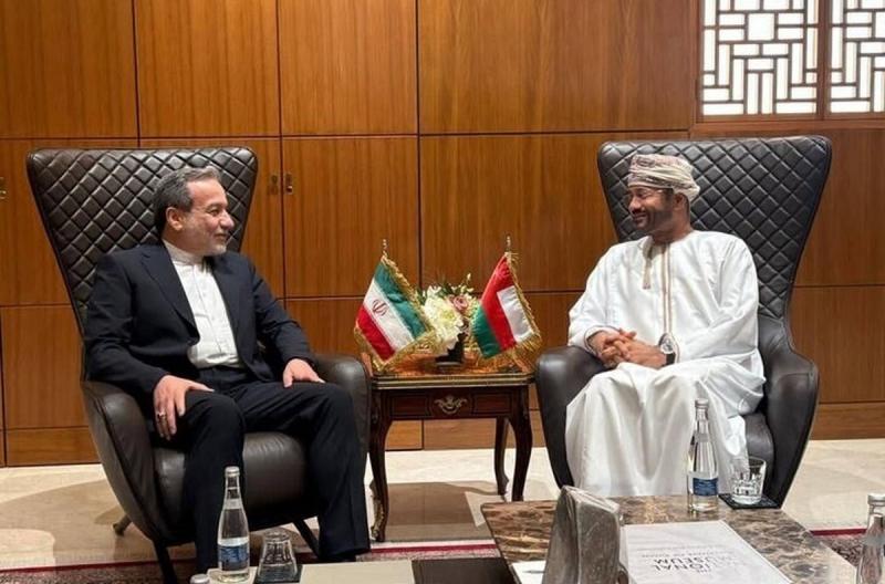 <span>В Маскате прошла встреча глав МИД Ирана и Омана</span>
